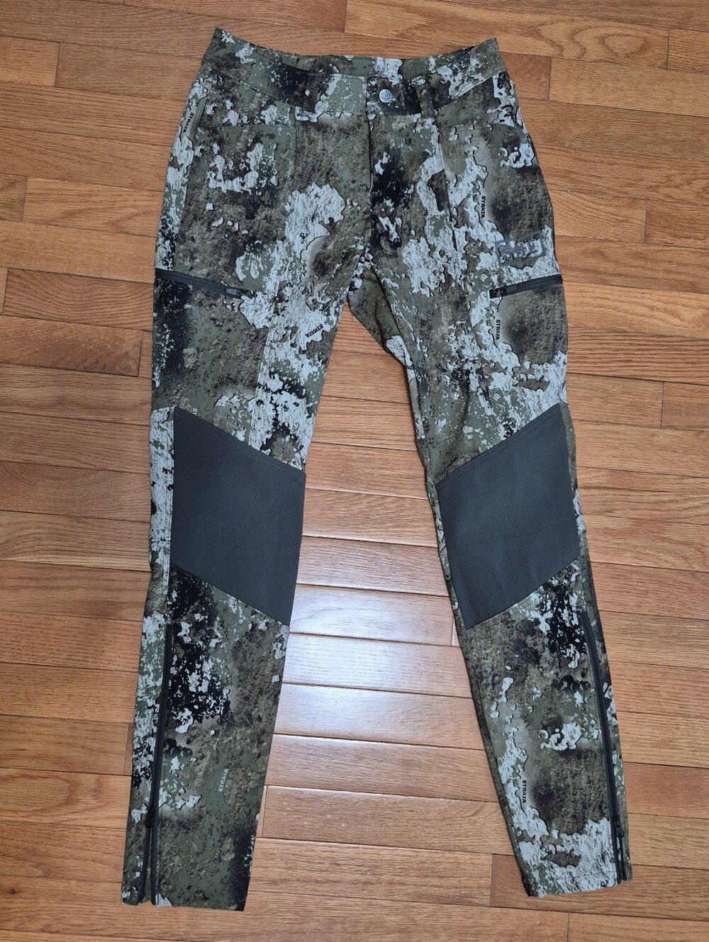 SHE Camouflage Pants - EUC